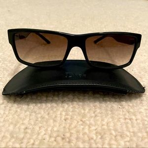 Dior Sunglasses + Case 👓